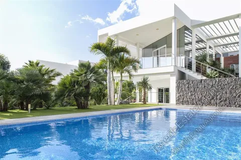 Villa i Adeje, Tenerife, Adeje - € 5.750.000 | Ref: 13974-8065a3239 - foto 1