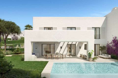 Villa a Estepona, Malaga, Estepona - € 894.000 | Ref: EST61107 - foto 3