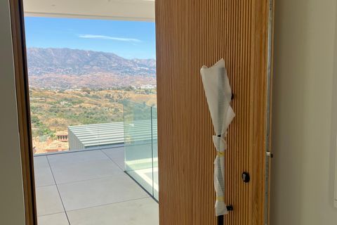 Lejlighed i Ojen, Malaga, Ojen - € 946.000 | Ref: 2252MVD25 - foto 30