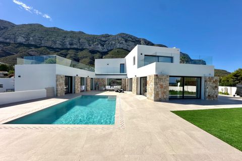 Villa i Denia, Alicante, Denia - € 1.795.000 | Ref: xbl7750 - foto 1