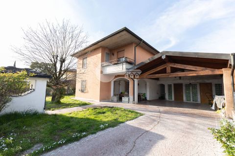Villa i Leno, Brescia, Leno - € 275.000 | Ref: 6415062020-1208 - foto 1