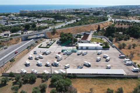 Erhvervsejendom i Bari, Bari, Bari - € 1.590.000 | Ref: 11948/2025 - foto 1