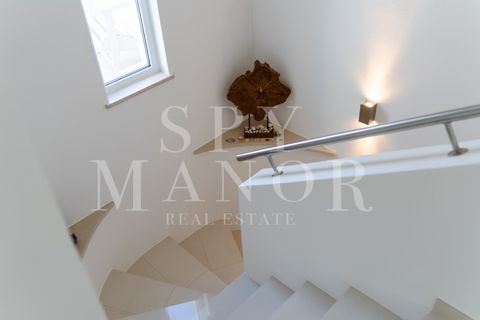 Villa i Estombar, Faro, Estombar - € 1.750.000 | Ref: Spy-00153 - foto 37