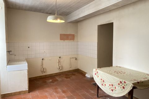 Villa a Confolens, Charente, Confolens - € 66.000 | Ref: 34852 - foto 8