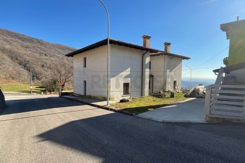 Byhus i Torreano, Udine, Torreano - € 45.000 | Ref: D-951 - foto 1