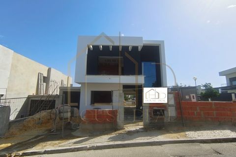 Villa i Almada, Setubal, Almada - € 750.000 | Ref: CAS_89 - foto 1