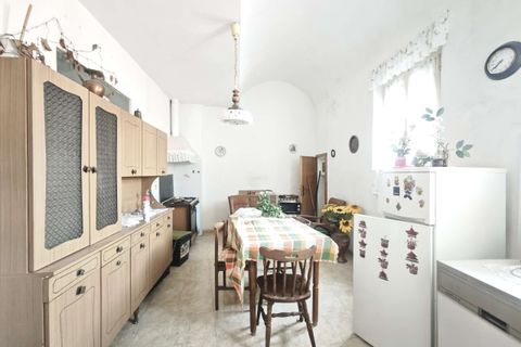 Villa i Volterra, Pisa, Volterra - € 90.000 | Ref: A-279-517255 - foto 1