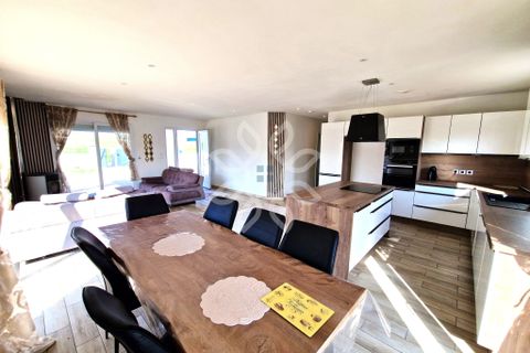 Villa a Cohade, Haute-Loire, Cohade - € 257.000 | Ref: V70000205 - foto 3