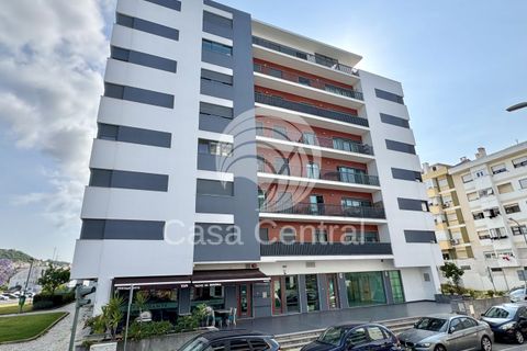 Erhvervsejendom i Odivelas, Lisbon, Odivelas - € 500.000 | Ref: CC-010250221 - foto 2