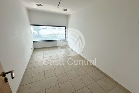 Erhvervsejendom i Odivelas, Lisbon, Odivelas - € 500.000 | Ref: CC-010250221 - foto 21