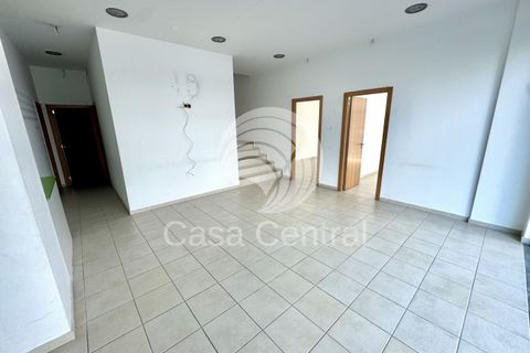 Erhvervsejendom i Odivelas, Lisbon, Odivelas - € 500.000 | Ref: CC-010250221 - foto 29
