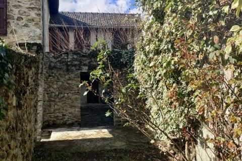 Villa a Tarascon-sur-Ariege, Ariege, Tarascon-sur-Ariege - € 280.000 | Ref: 12024337792 - foto 2