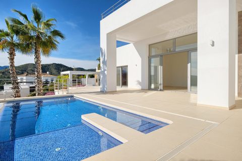 Villa a Benahavis, Malaga, Benahavis - € 2.200.000 | Ref: V0034 - foto 2