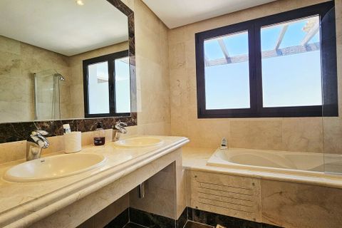Villa a Estepona, Malaga, Estepona - € 925.000 | Ref: R5081617 - foto 26