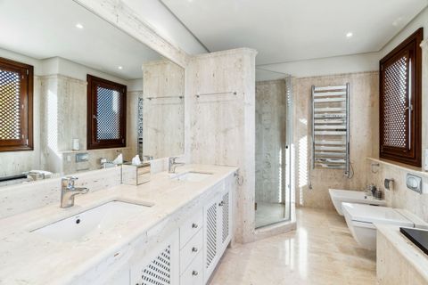Dupleks i Estepona, Malaga, Estepona - € 3 400 000 | Ref: WB2430 - foto 15