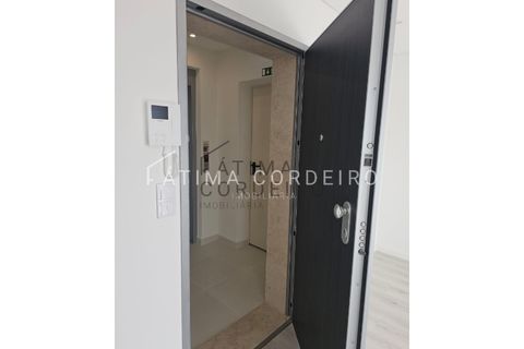 Duplex i Corroios, Setubal, Corroios - € 550.000 | Ref: 49.25 FRAÇÃO F - foto 3