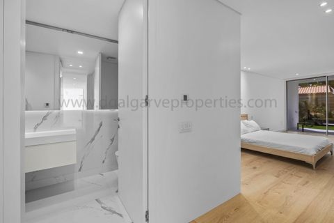 Villa i Almancil, Faro, Almancil - € 1.250.000 | Ref: DG3858 - foto 4