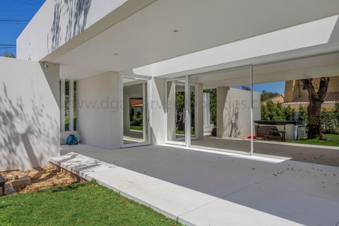 Villa i Almancil, Faro, Almancil - € 1.250.000 | Ref: DG3858 - foto 17