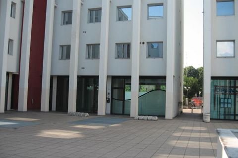 Erhvervsejendom i Parma, Parma, Parma - € 225.000 | Ref: pgzz - foto 1