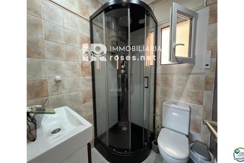Villa i Empuriabrava, Gerona, Empuriabrava - € 549.000 | Ref: 3424 - foto 12