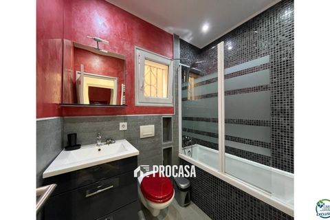 Villa a Empuriabrava, Gerona, Empuriabrava - € 549.000 | Ref: 3824 - foto 8