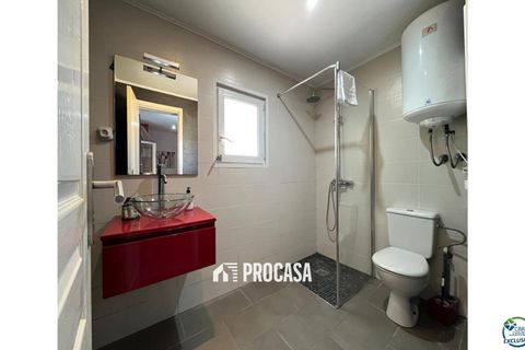 Villa a Empuriabrava, Gerona, Empuriabrava - € 549.000 | Ref: 3824 - foto 9