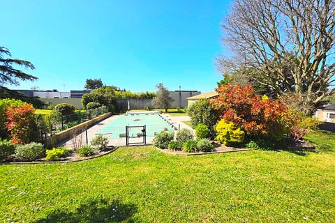 Villa a Montelimar, Drome, Montelimar - € 1.100.000 | Ref: HH-15845531 - foto 2