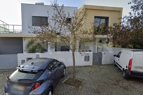 Villa i Barreiro, Setubal, Barreiro - € 575.000 | Ref: H-40 - SANTO ANTÓNIO DA CHARNECA - foto 2