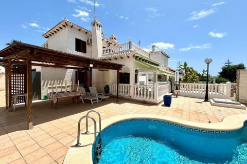 Villa a La Zenia, Alicante, La Zenia - € 585.000 | Ref: 17-258283176689/68675 - foto 3