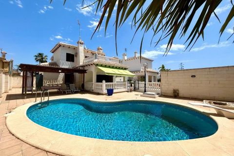 Villa a La Zenia, Alicante, La Zenia - € 585.000 | Ref: 17-258283176689/68675 - foto 21