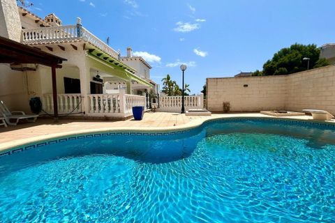 Villa a La Zenia, Alicante, La Zenia - € 585.000 | Ref: 17-258283176689/68675 - foto 22