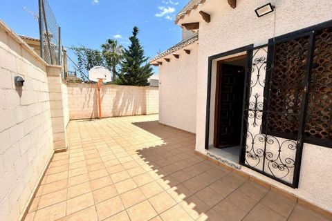 Villa a La Zenia, Alicante, La Zenia - € 585.000 | Ref: 17-258283176689/68675 - foto 23