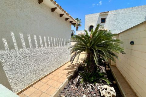 Villa a La Zenia, Alicante, La Zenia - € 585.000 | Ref: 17-258283176689/68675 - foto 28
