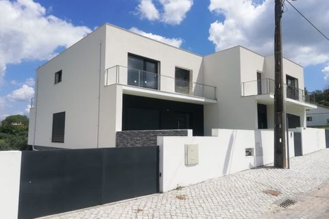 Villa i Ourem, Santarem, Ourem - € 340.000 | Ref: SF-SAFTI:006725 - foto 1