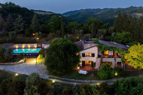 Villa a Montone, Perugia, Montone - € 1.590.000 | Ref: CBI134-1917-171 - foto 2