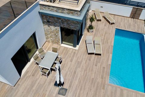Villa a Finestrat, Alicante, Finestrat - € 7.000/mes | Ref: ALQFT570059/6084 - foto 4