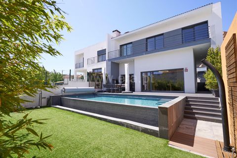 Landsbyhus i Loures, Lisbon, Loures - € 775.000 | Ref: 042250096 - foto 1