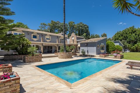 Villa i Benahavis, Malaga, Benahavis - € 1.900.000 | Ref: R112-10447 - foto 1