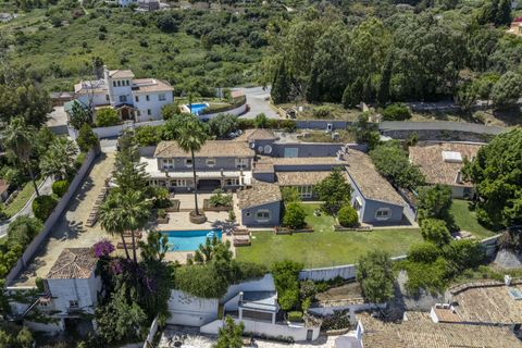 Villa i Benahavis, Malaga, Benahavis - € 1.900.000 | Ref: R112-10447 - foto 13