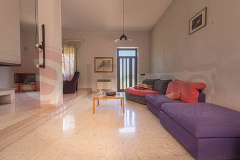 Villa i Pontecorvo, Frosinone, Pontecorvo - € 187.000 | Ref: AC99-149-1646 - foto 14