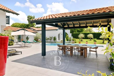 Villa i Bidart, Pyrenees-Atlantiques, Bidart - € 3.570.000 | Ref: M1701 - foto 8