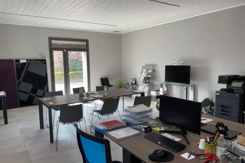 L'establiment comercial a Calcinato, Brescia, Calcinato - € 158.000 | Ref: 2701 - foto 4