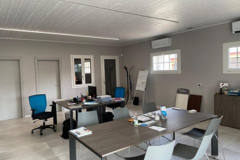 L'establiment comercial a Calcinato, Brescia, Calcinato - € 158.000 | Ref: 2701 - foto 9