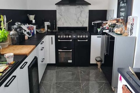 Villa a Yssingeaux, Haute-Loire, Yssingeaux - € 364.000 | Ref: 1119MX2664 - foto 2