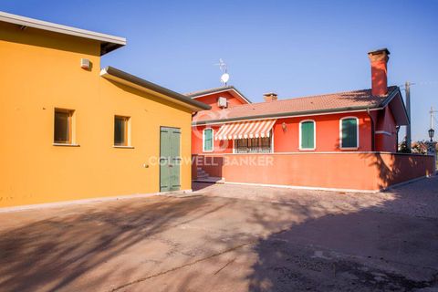 Villa a Venice, Venice, Venice - € 270.000 | Ref: CBI138-1942-60 - foto 7