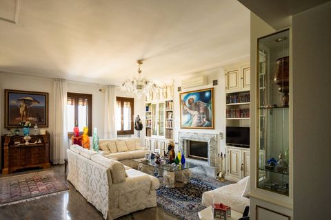 Villa a Venice, Venice, Venice - € 1.350.000 | Ref: CBI138-2693-172 - foto 37