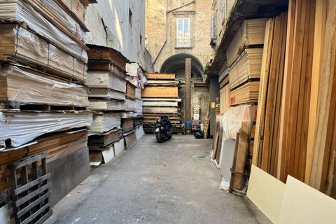 Erhvervsejendom i Naples, Naples, Naples - € 420.000 | Ref: 7 - foto 1