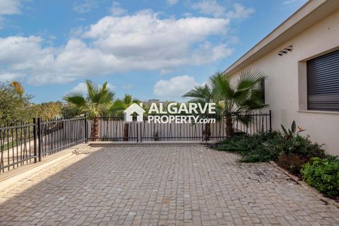 Villa a Montenegro, Faro, Montenegro - € 3.500.000 | Ref: EM248082J - foto 33