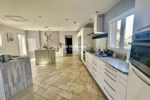 Villa a Eyguières, Bouches-du-Rhone, Eyguières - € 635.000 | Ref: 86072342 - foto 3