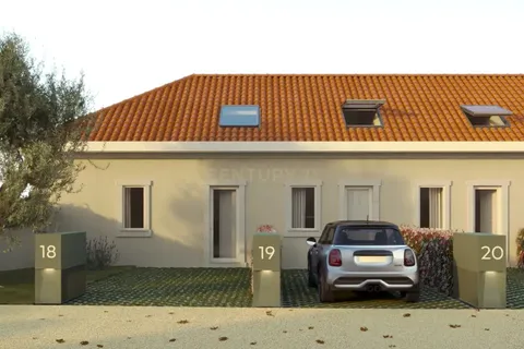 Villa i Gondomar, Porto, Gondomar - € 175.000 | Ref: C0510-00232 - foto 1